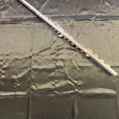 Yamaha Japan YFL-581 open-hole Flute - B foot image 2