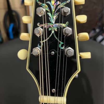 Greg Rich Designed "The Loar" LM-400-VS Early " Fern " Nitrocellulose image 2