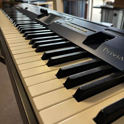 Casio Privia Keyboard Privia PX 560m   - Blue