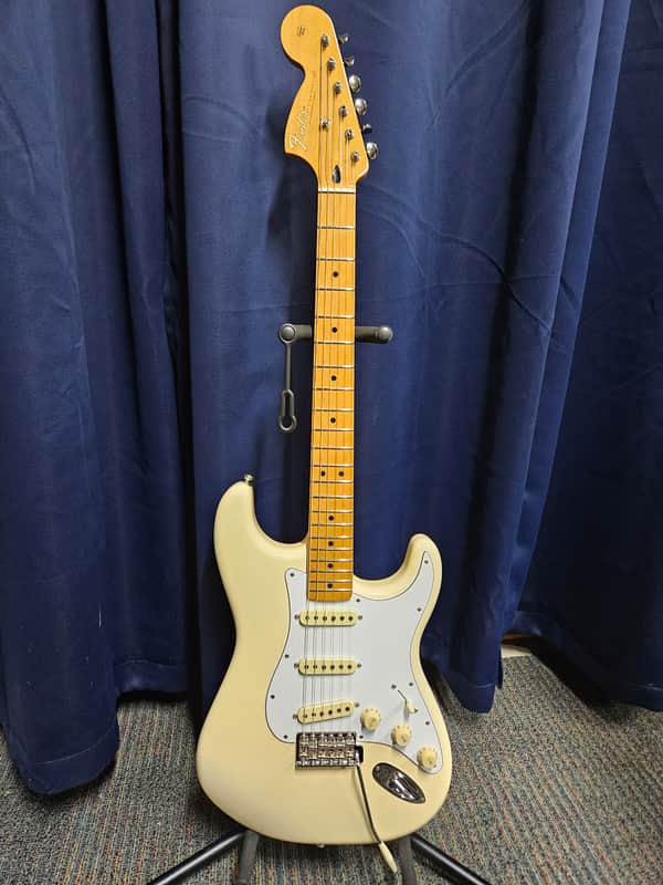 Fender Jimi Hendrix Artist Series Signature Stratocaster 2015 - Present - Olympic White image 1