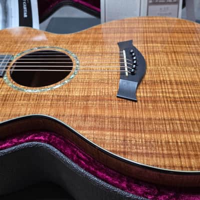 Taylor K-22 PRESENTATION 1998 TIME CAPSULE CASE QUEEN 00 Grand Concert American USA Custom Shop Masterbuilt AAAAA FLAME KOA Master Built K22 Acoustic Guitar Presentation Series 1 of 1 RARE Presentation Series image 4