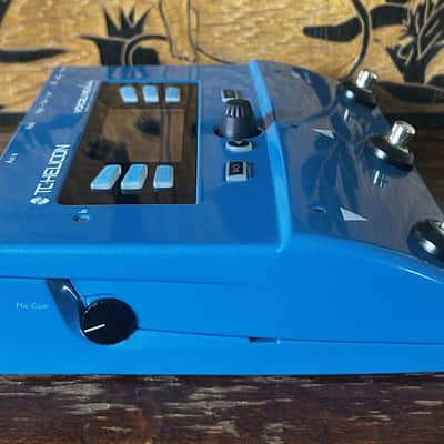 TC Helicon VoiceLive Play 2012 - Present - Blue image 3
