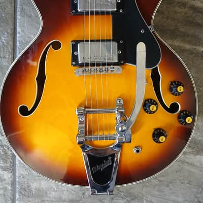 Sekova Guitar 1960'S-1970'S - Sunburst image 3