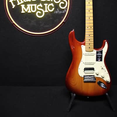 Fender AMERICAN PROFESSIONAL II STRATOCASTER HSS 2025 - SIENNA SUNBURST image 1