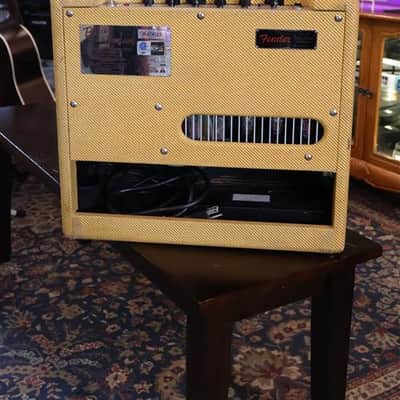 Fender Blues Junior 1x12" 15-watt Tube Amp Lacquered Tweed #B474123 - USED image 4