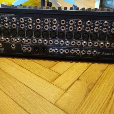 Soundcraft FX16ii 16-Channel Mixer with Lexicon Effects Processor 2010s - Blue image 6