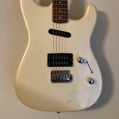 Hondo Super Strat 1980s image 3