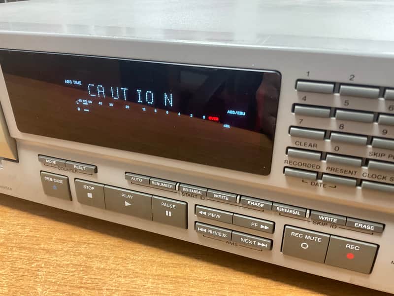 Sony PCM 2800 DAT PROFESSIONAL digital audio recorder image 1