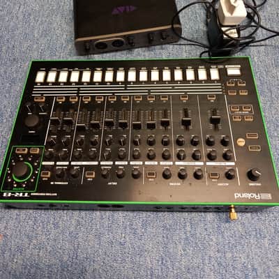 Immagine Roland AIRA TR-8 Rhythm Performer Drum Machine 2014 - Present - Black - 9