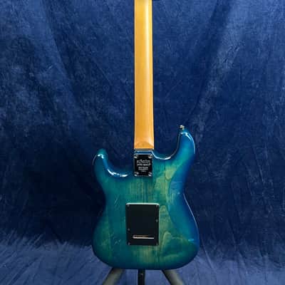 Schecter Traditional Pro Maple in Transparent Blue Burst Pre-owned image 7