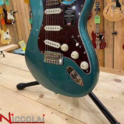 Fender American Professional Classic Stratocaster, Rosewood Fingerboard, Faded Sherwood Green Metallic image 7