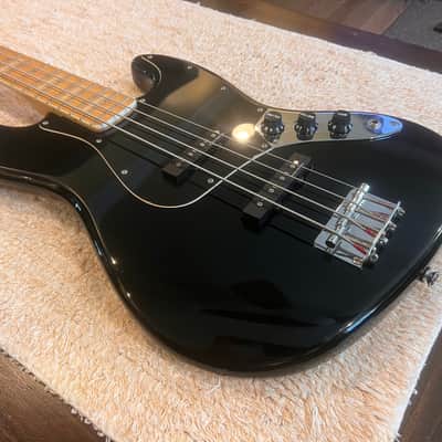 Squier Vintage Modified '77 Jazz Bass 2011 - 2018 - Black image 2