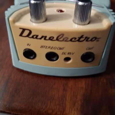 Danelectro Cool Cat DC-1 Stereo Chorus Pedal w/Original Box image 3