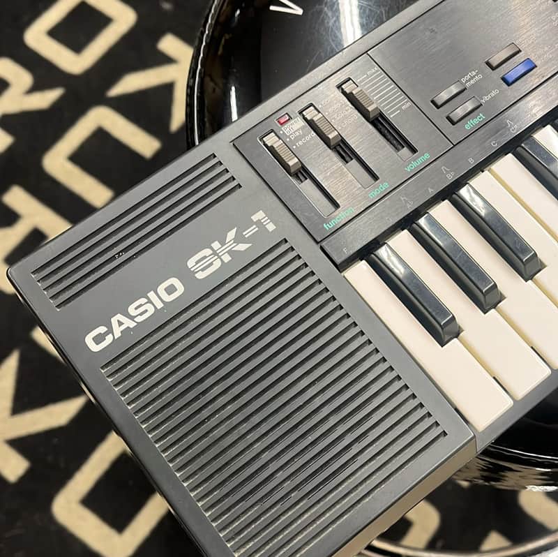 Casio SK-1 32-Key Sampling Keyboard 1986 - Black image 1