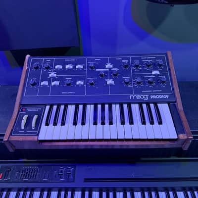 Moog Prodigy 32 Key Monophonic Analog Synthesizer vintage 1970s 1980s