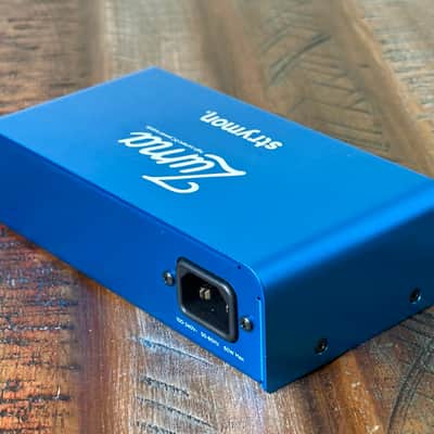 Strymon Zuma 9-Output High Current DC Power Supply 2016 - Present - Blue image 3
