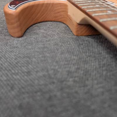Yamaha 311H Pacifica, Rosewood Fretboard, Natural Satin Alder image 17