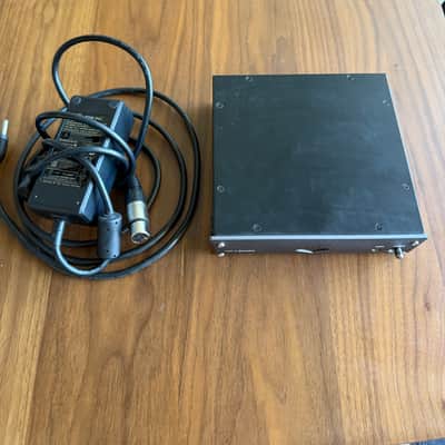 Universal Audio UAD-2 Satellite Thunderbolt 3 OCTO Core Desktop DSP Accelerator 2019 - Present - Gray image 2
