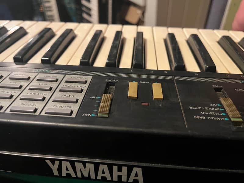Yamaha PSR-12 2 of 2 1987 - Black image 1