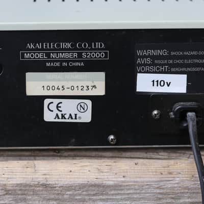Akai S2000 MIDI Stereo Digital Sampler 1995 - White image 7