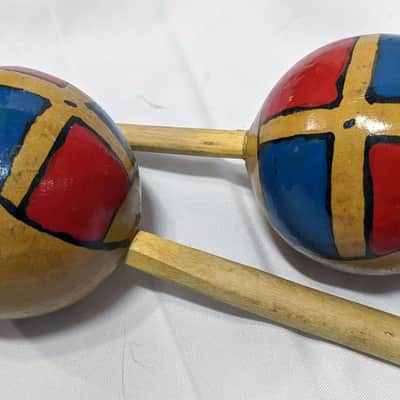Handmade Traditional Wooden Maracas - Blue & Red image 4