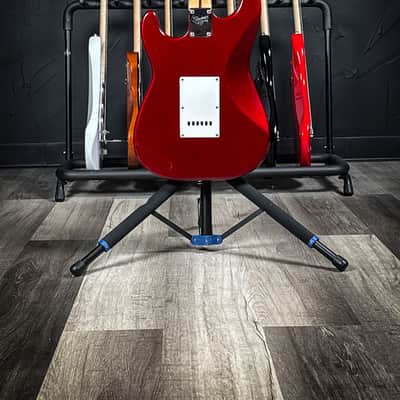 Squier Affinity Stratocaster SSS - Candy Apple Red with Cream Pickguard image 6