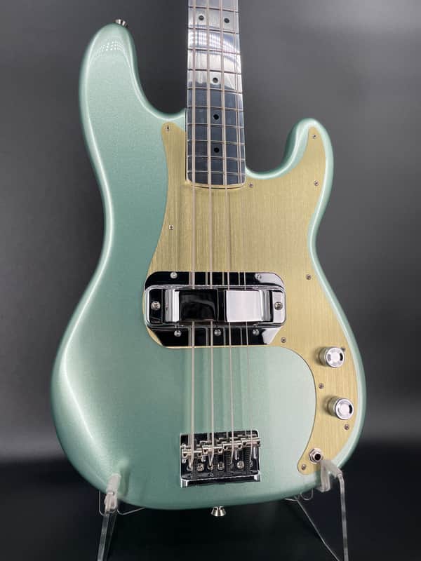 Immagine Electrical Guitar Company 34.00 bolt on Aluminum neck P Bass Rickenbacker horseshoe 2023 - Polished and Mystic Surf Green - 1