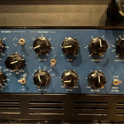 Tube-Tech MEC-1A Recording Channel - Blue image 4