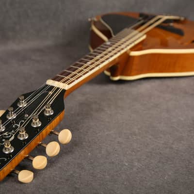 Kentucky KM-252 Deluxe A-Style Mandolin - Natural - 2nd Hand image 13