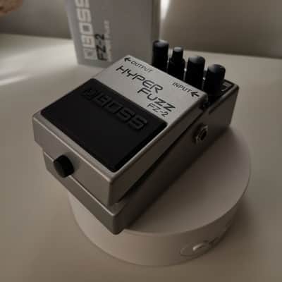 Near mint Boss FZ-2 Hyper Fuzz (Silver Label) 1993 - 1997 - Silver image 4