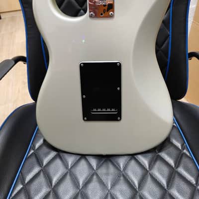 Fender American Standard Stratocaster HSS 2003 - Inca Silver image 3