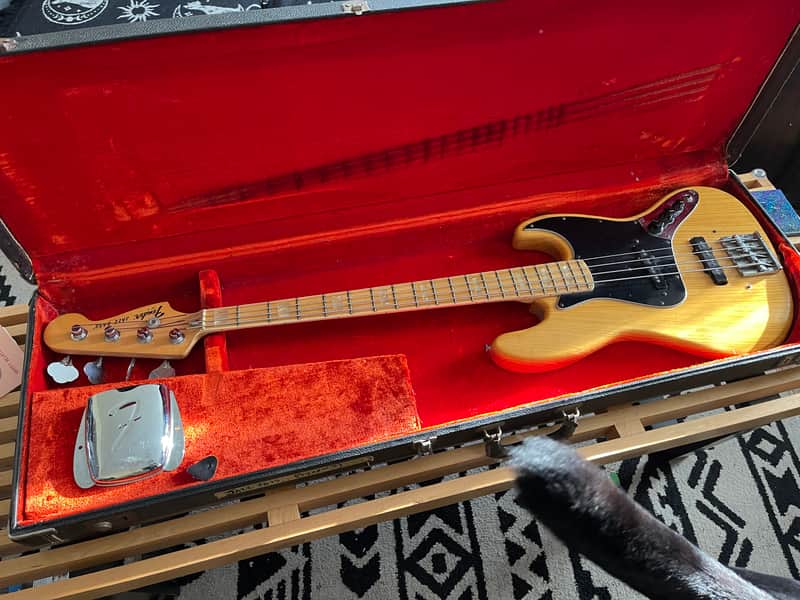 Vintage Fender Jazz Bass with Maple Fretboard 1976 - Natural image 1