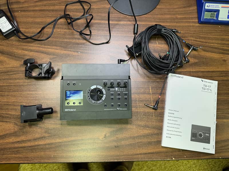 Roland TD-17 V-Drum Module w/Mount, Clamp, Wiring Harness, Manual, Power Z5P6909 image 1