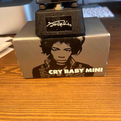 Dunlop JHM9 Jimi Hendrix Signature Cry Baby Mini 2018 - 2019 - Black image 2