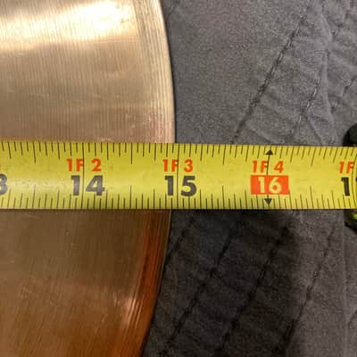 Paiste Giant Beat 15” Top hi hat cymbal 897 grams - Brilliant image 9