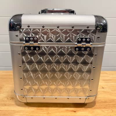 Custom Chrome Case 90's - Chrome imagen 3