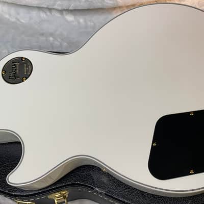 NEW! Gibson Les Paul Custom - Alpine White - Ebony Board - Authorized Dealer - 10 lbs - G06472 image 9
