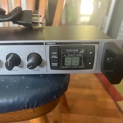 TC Electronic M300 Dual Engine Effects Processor with IEC power cable and rack mount bolts/washers image 4