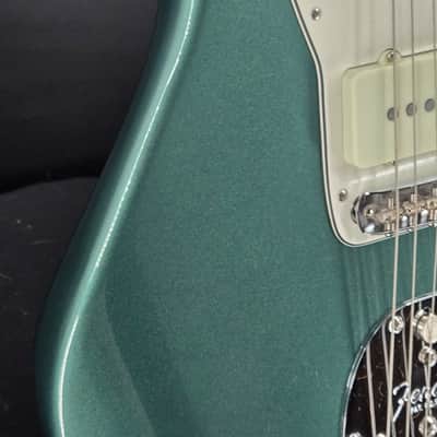 Fender American Vintage II 1966 Jazzmaster®, Rosewood Fingerboard, Sherwood Green Metallic image 3