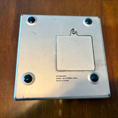ThinkGeek Bliptronic 5000 Matrix Synthesizer image 6