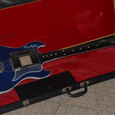 Hagstrom Hagström De Luxe Batman=real vintage1960=seen in J.Jarmusch's film 'Only Lovers Left Alive' image 11