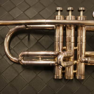C.G. Conn 8-B Silver Plate Artist Trumpet 1970 W/ Bach C1 Mouthpiece + Mutes image 9