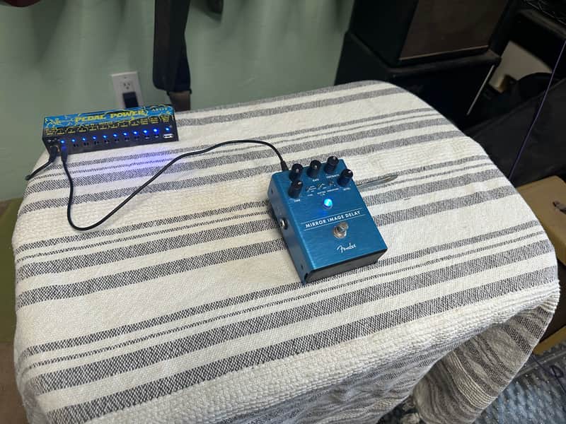 Fender Mirror Image Delay