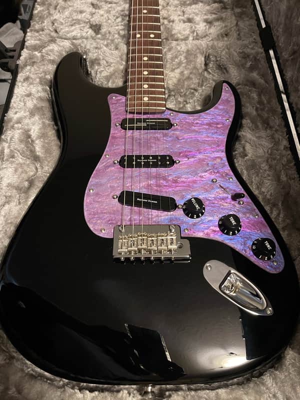 Fender Stratocaster 2019 w/upgraded PUPs! image 1