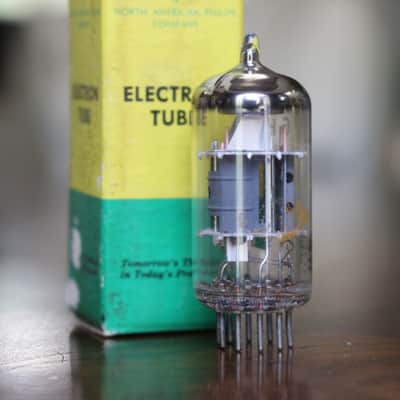 Amperex 6GH8A NOS Tube - France - 1961 - Testing New image 4