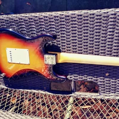 '66 Custom Shop Limited Edition Stratocaster Sunburst - Deluxe Closet Classic (2022) image 3