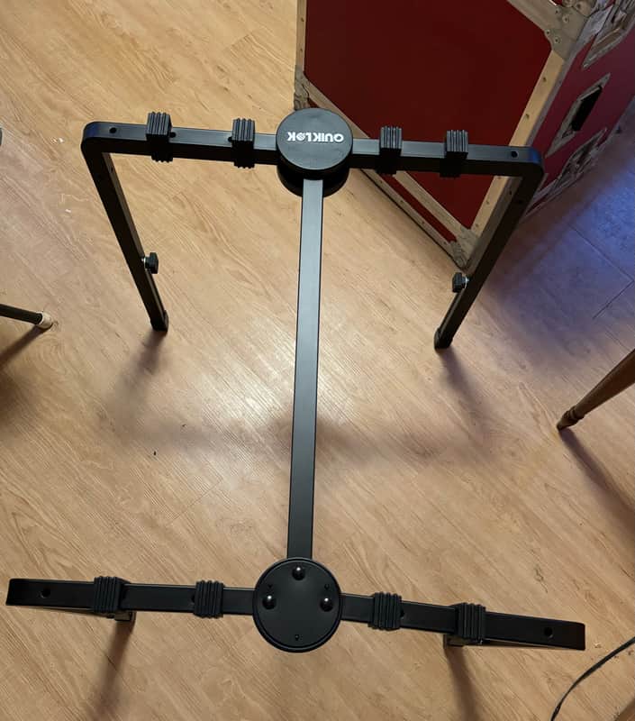 Quik-Lok WS650 WS-650 Table mixer console keyboard DJ Stand heavy duty support 250lbs quik lok quick lock quiklok image 1
