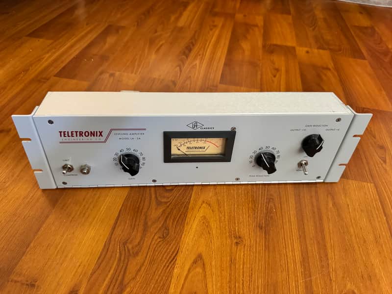 Universal Audio LA-2A Leveling Amplifier / Optical Compressor 2000 - Present - Gray image 1
