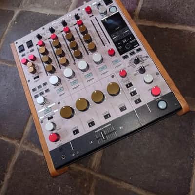 Pioneer DJM-900NXS2 4-channel DJ Mixer with Effects 2010s - image 2