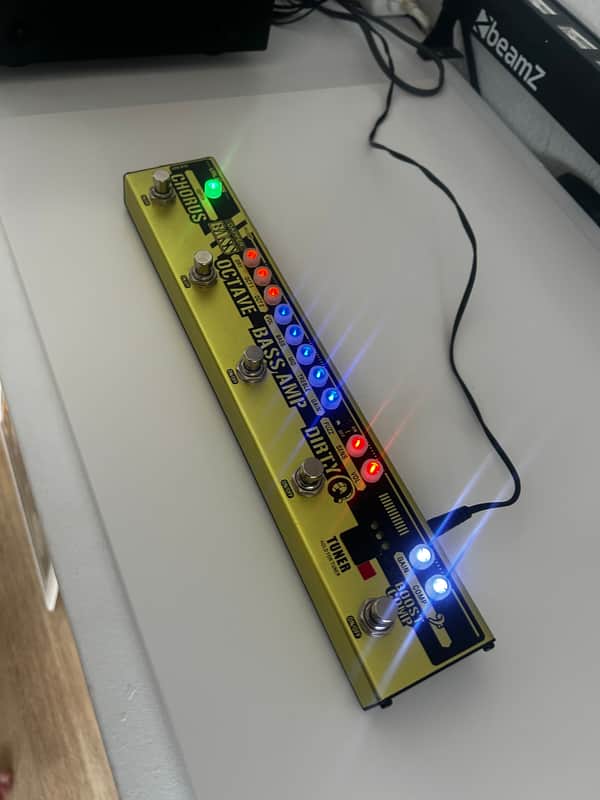 Valeton VES-2 Dapper Bass Multi Effects Strip 2010s - Green image 1